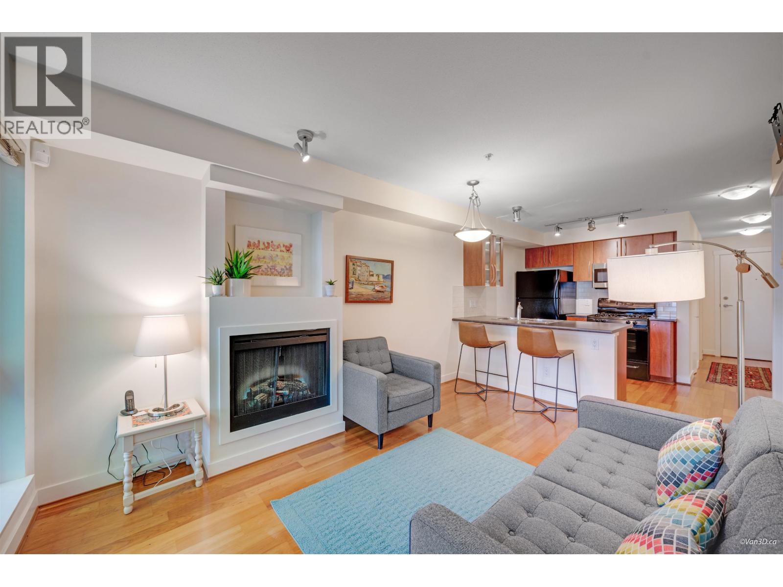 Property image for 201 736 W 14TH AVENUE|Vancouver, British Columbia V5Z1P9
