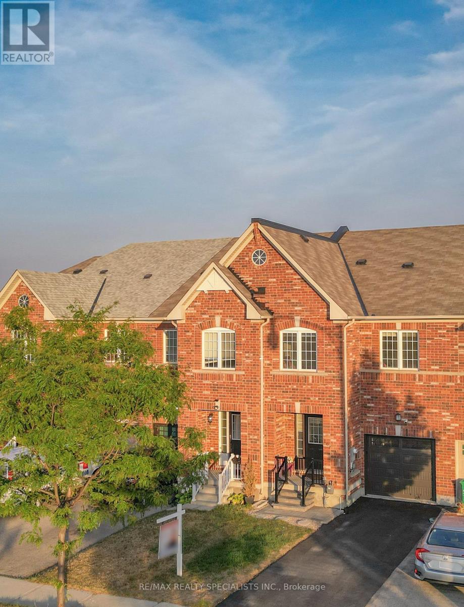Property image for 107 FRENCHPARK CIRCLE|Brampton (Credit Valley), Ontario L6X0Y5