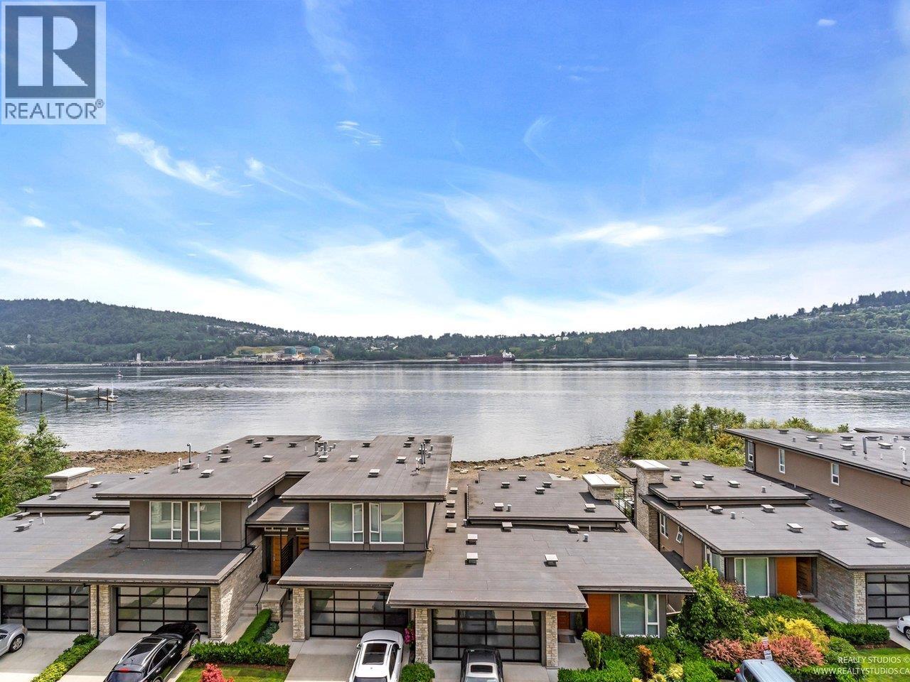 Property image for 401 3911 CATES LANDING WAY|North Vancouver, British Columbia V7G0A6