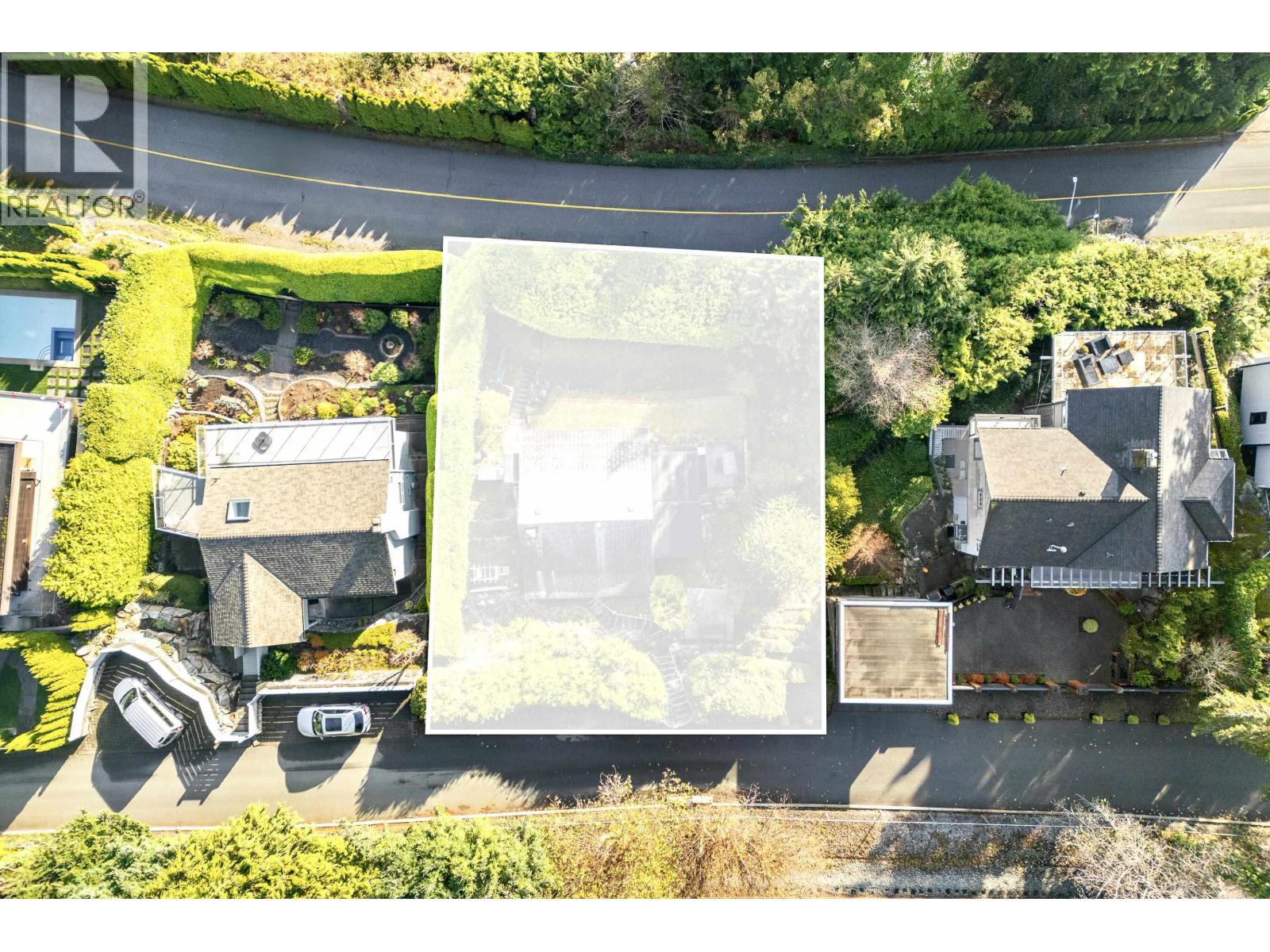 Property image for 3575 SUNSET LANE|West Vancouver, British Columbia V7V0A9