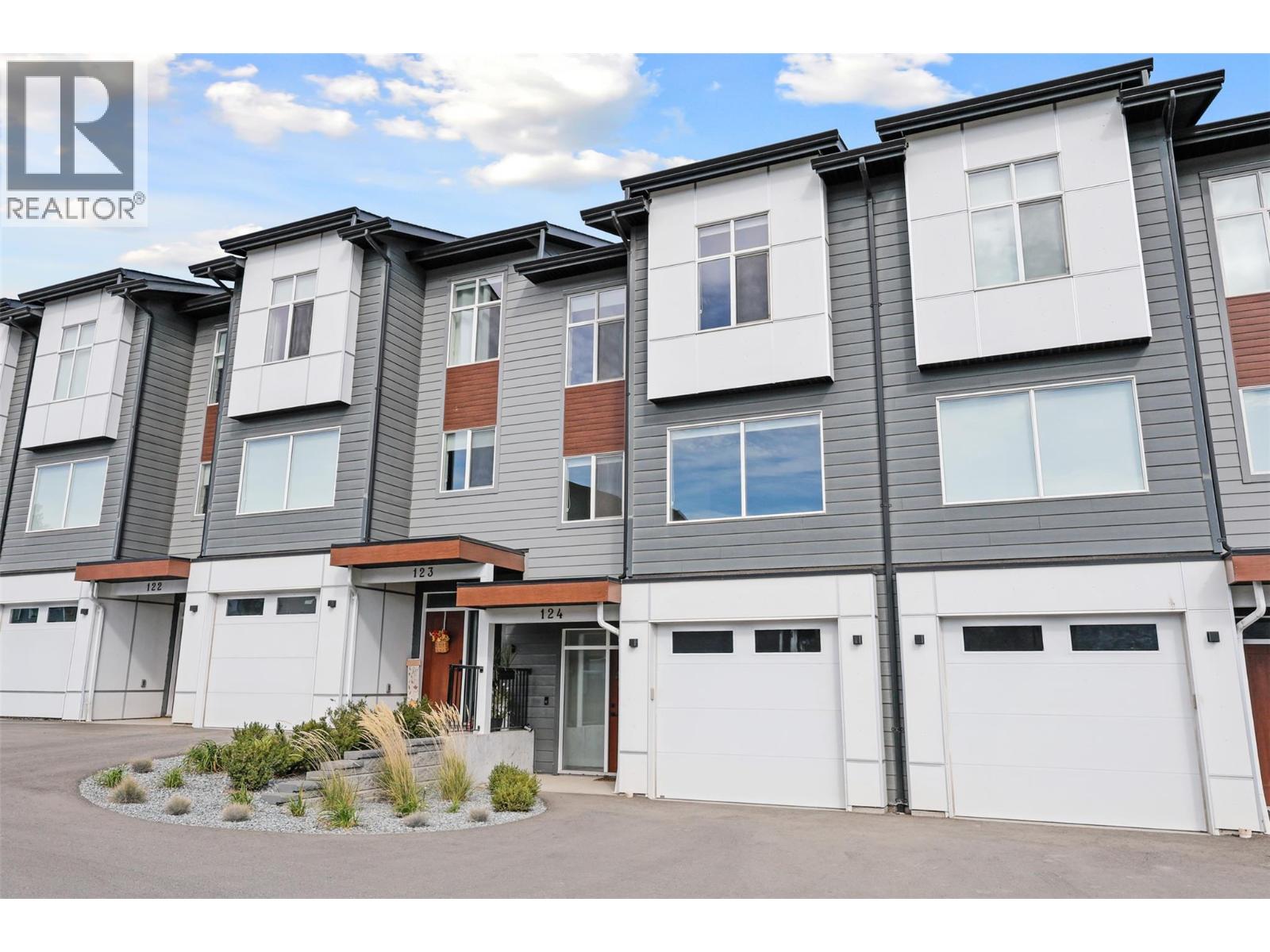 Property image for 124 RIVER GATE Drive|Kamloops, British Columbia V2H0E4