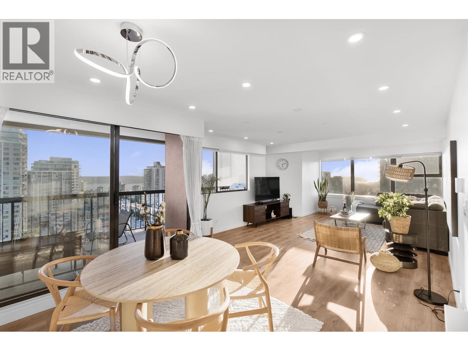 1304 1515 EASTERN AVENUE|North Vancouver, British Columbia V7L4R2