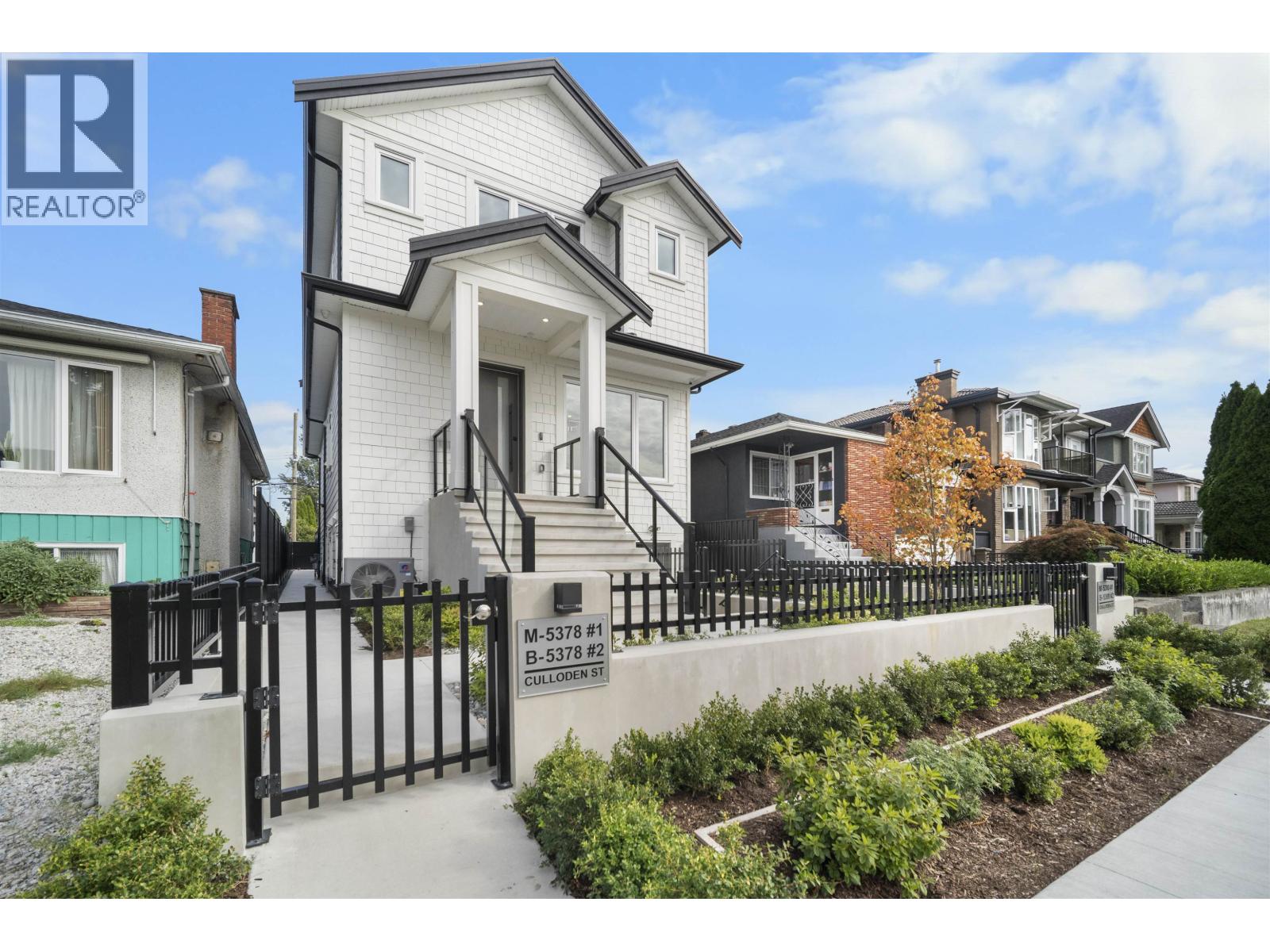 1 5378 CULLODEN STREET|Vancouver, British Columbia V5W3R6