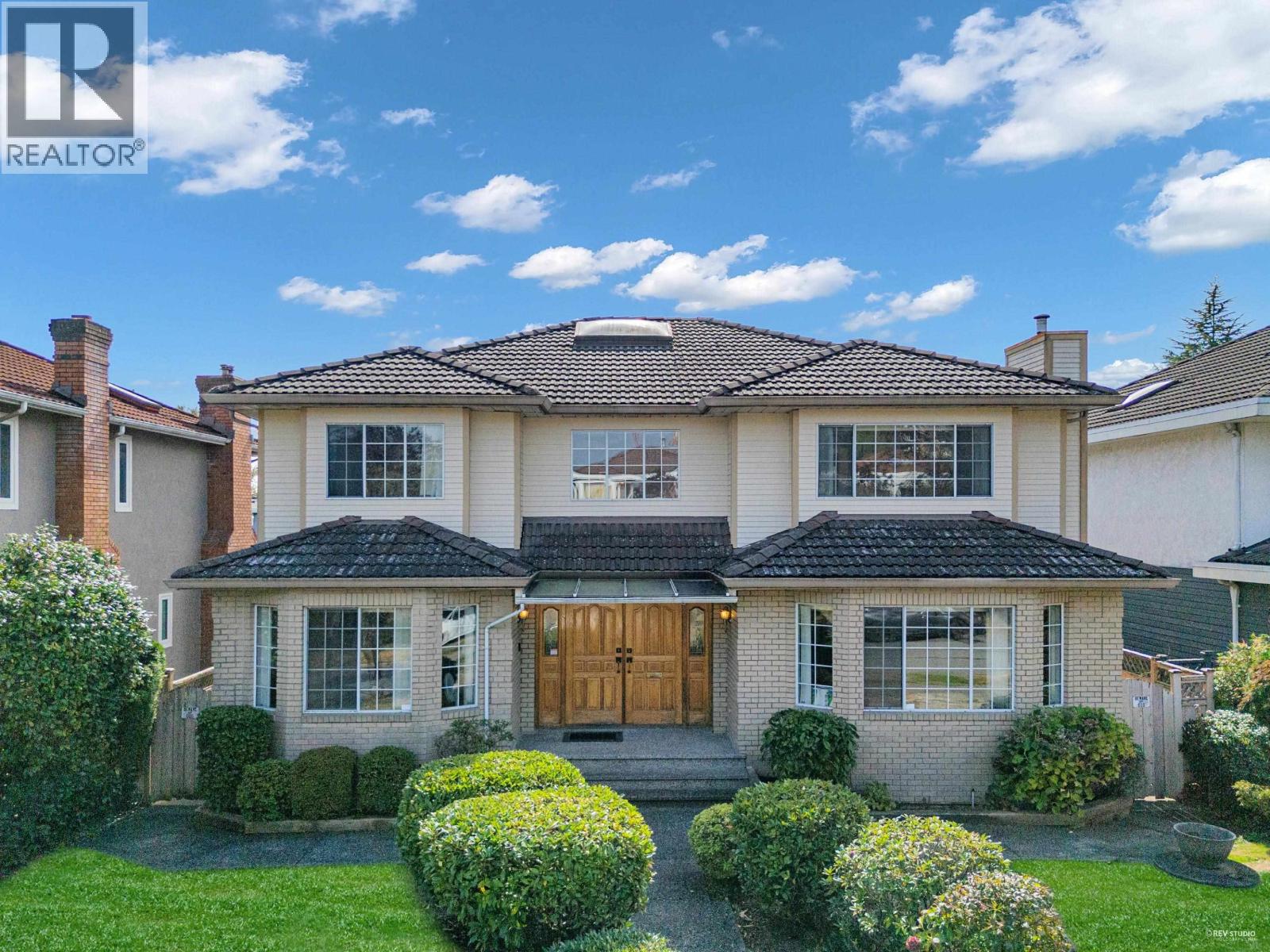 426 W 44TH AVENUE|Vancouver, British Columbia V5Y2V6