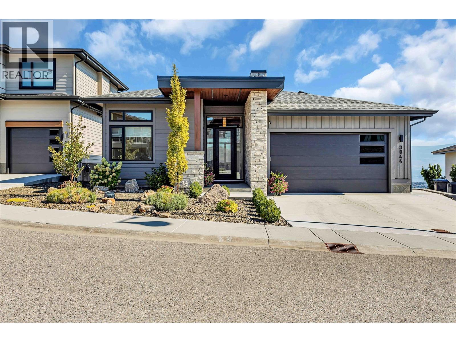 Property image for 3044 Shaleview Drive|West Kelowna, British Columbia V4T3L6