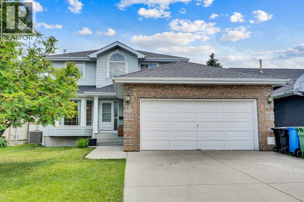 82 Edgevalley Close NW|Calgary, Alberta T3A5E9