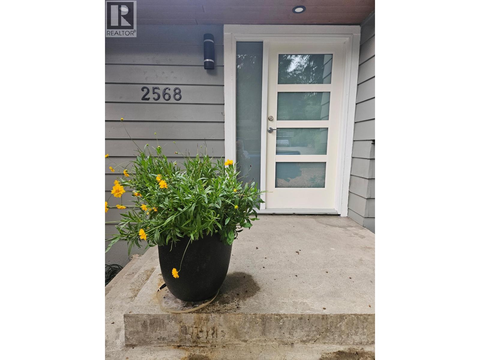 Property image for 2568 THE BOULEVARD|Squamish, British Columbia V8B0P1