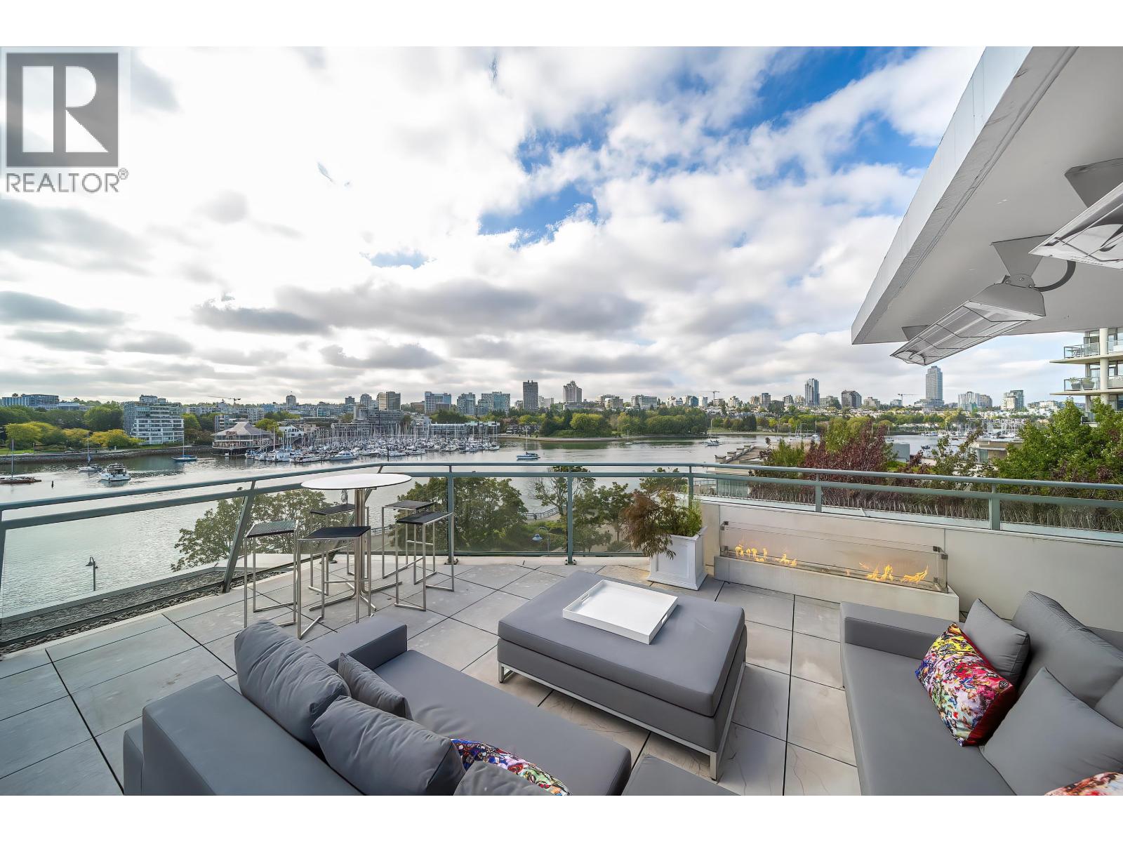 Property image for 606 1288 MARINASIDE CRESCENT|Vancouver, British Columbia V6Z2W5