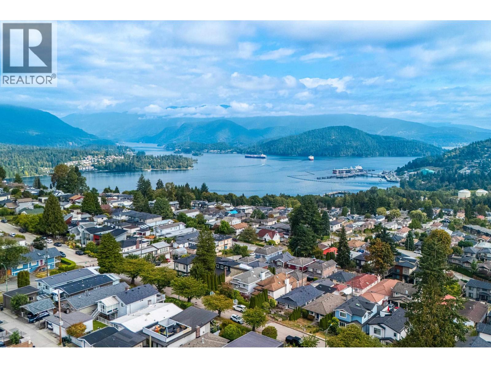 155 ELLESMERE AVENUE|Burnaby, British Columbia V5B3S5