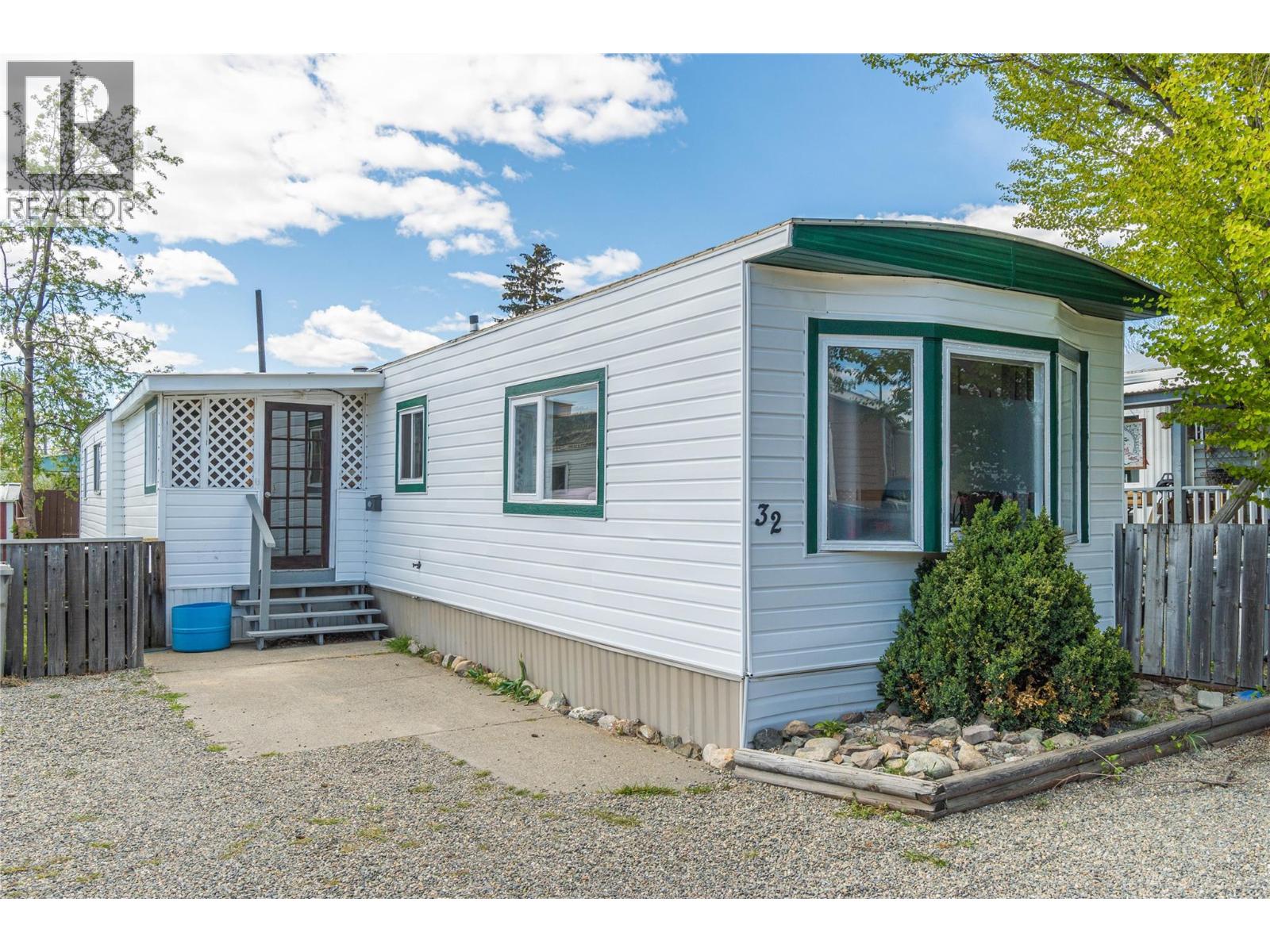 Property image for 32 Albert Street|Kamloops, British Columbia V2B4E8