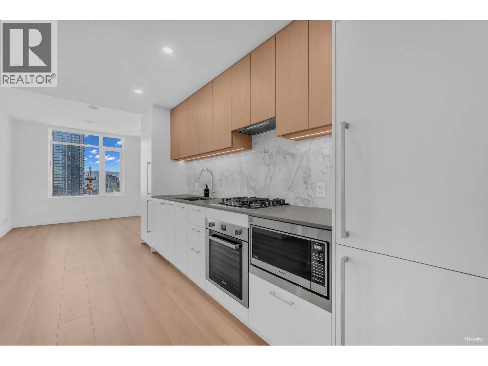 Property image for 2307 6468 WILLINGDON AVENUE|Burnaby, British Columbia V5H0L3