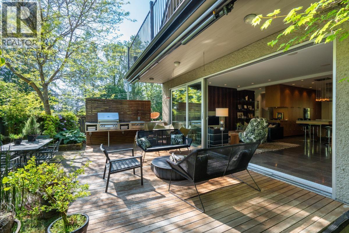 1850 W 30TH AVENUE|Vancouver, British Columbia V6J3A3