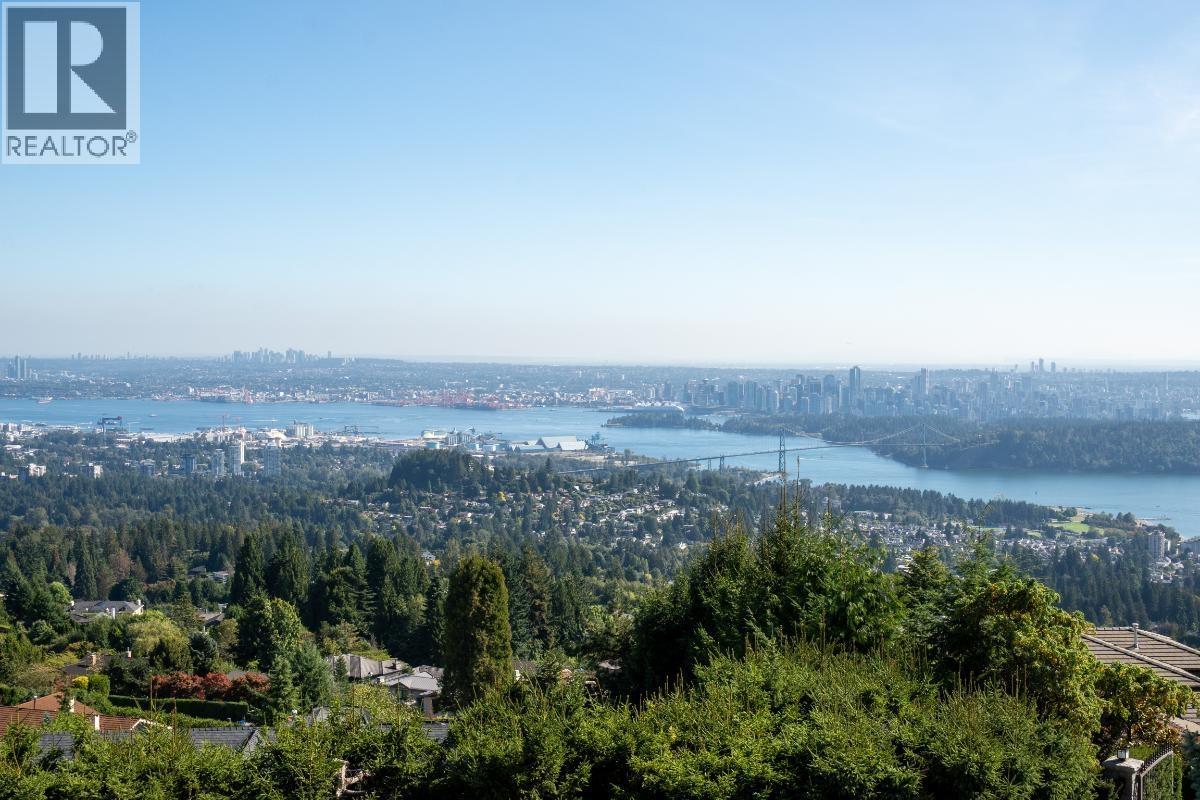 1437 BRAMWELL ROAD|West Vancouver, British Columbia V7S2N8