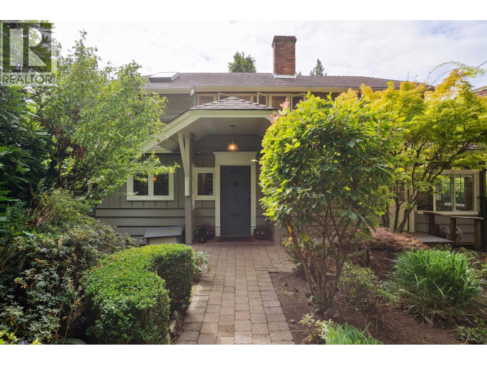 2616 HAYWOOD AVENUE|West Vancouver, British Columbia V7V1Y6