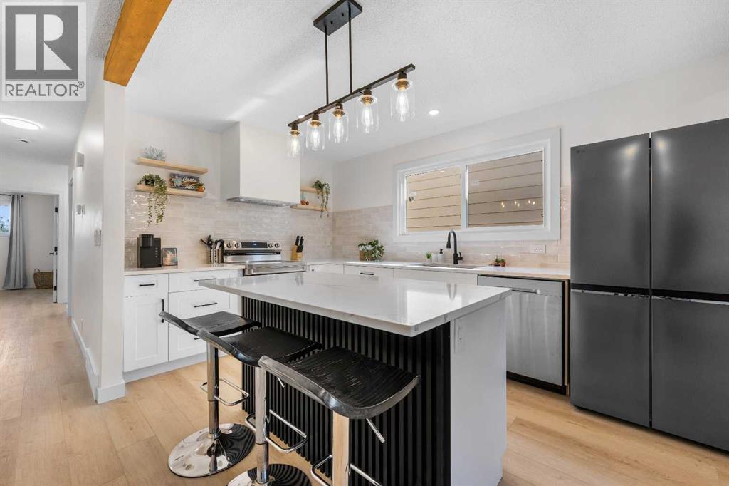 Property image for 966 Berkley Drive NW|Calgary, Alberta T3K1A2