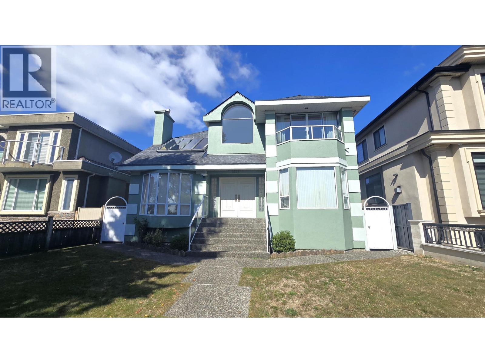 Property image for 2249 FRASERVIEW DRIVE|Vancouver, British Columbia V5P2N2