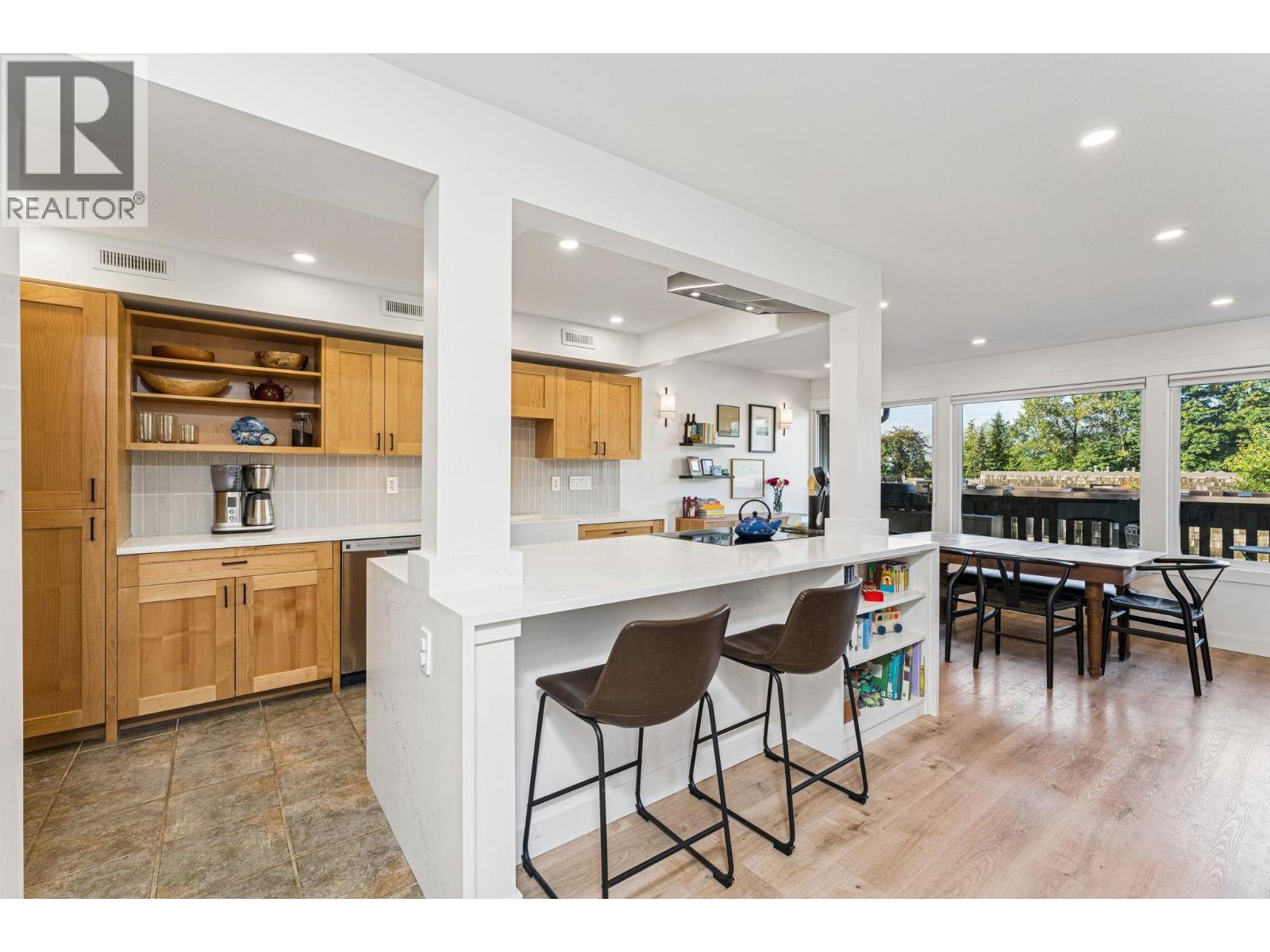 Property image for 1053 OLD LILLOOET ROAD|North Vancouver, British Columbia V7J3H6