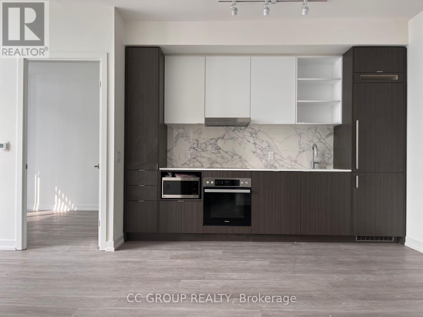 Property image for 7012 - 55 COOPER STREET|Toronto (Waterfront Communities), Ontario M5E0G1