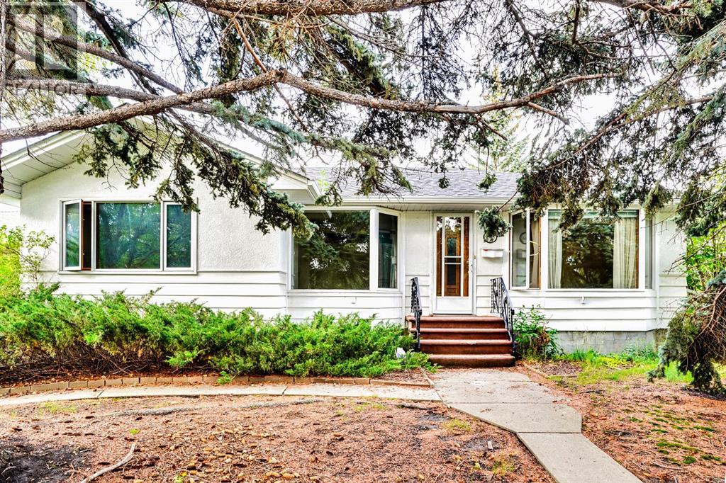 Property image for 1956 Kelwood Drive SW|Calgary, Alberta T3E3Z3