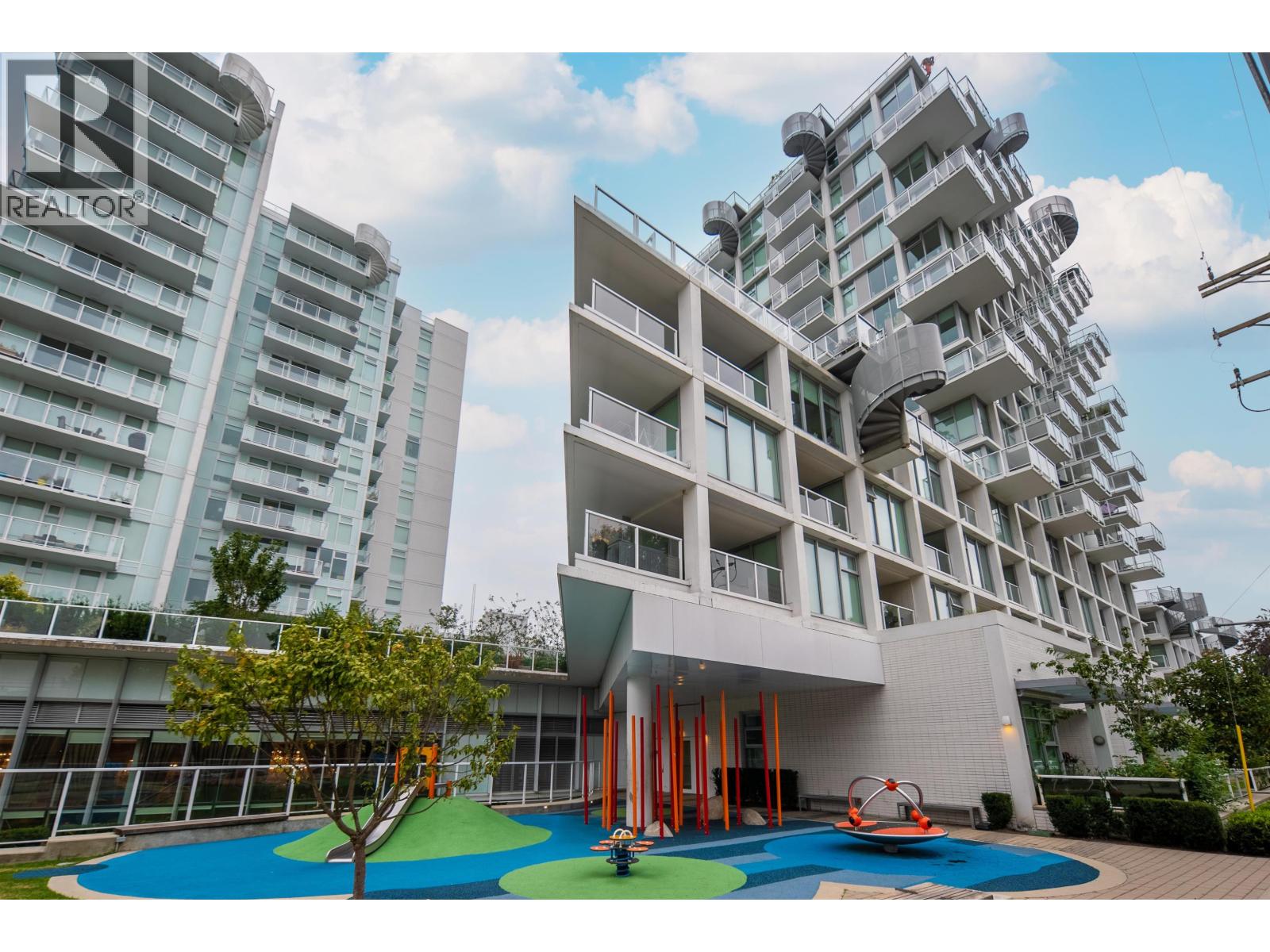 1709 2221 E 30 AVENUE|Vancouver, British Columbia V5N0G6