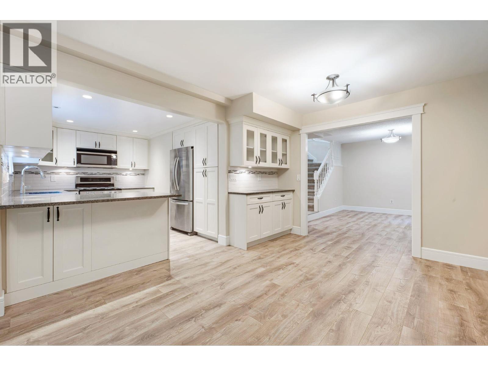 Property image for 37 9000 ASH GROVE CRESCENT|Burnaby, British Columbia V5A4M3