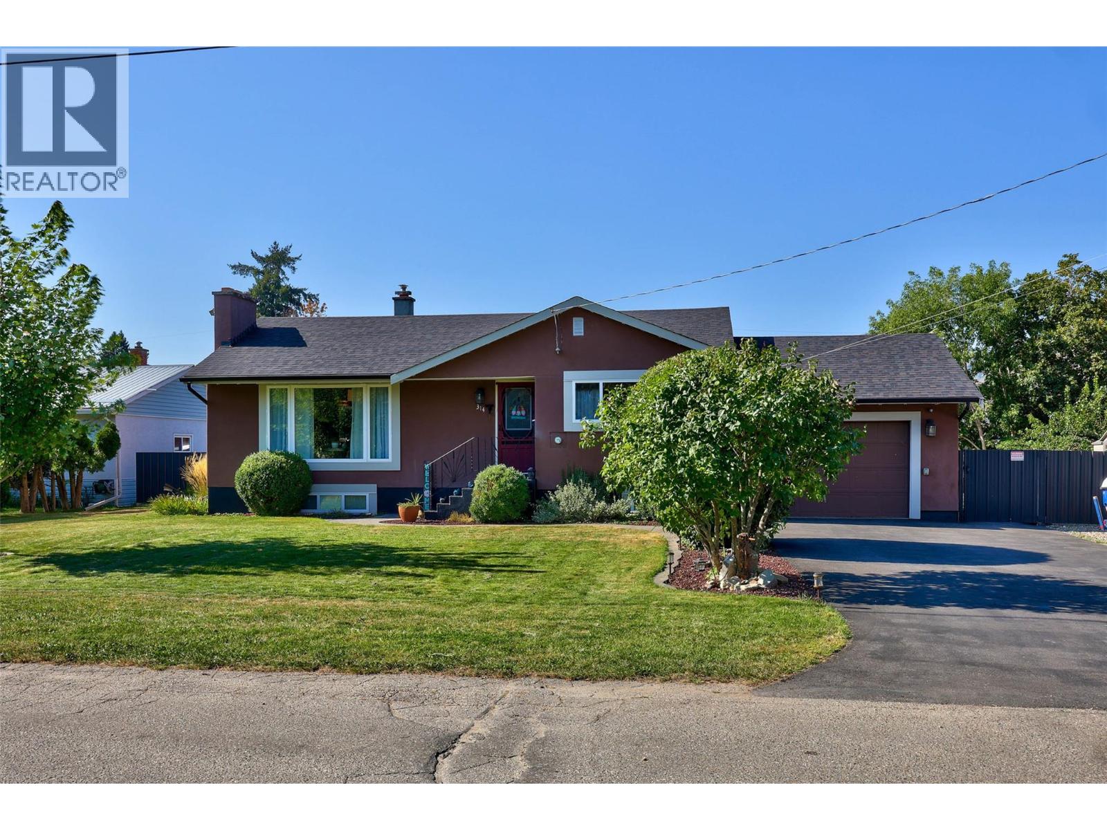 Property image for 314 BIRCH Street|Chase, British Columbia V0E1M0