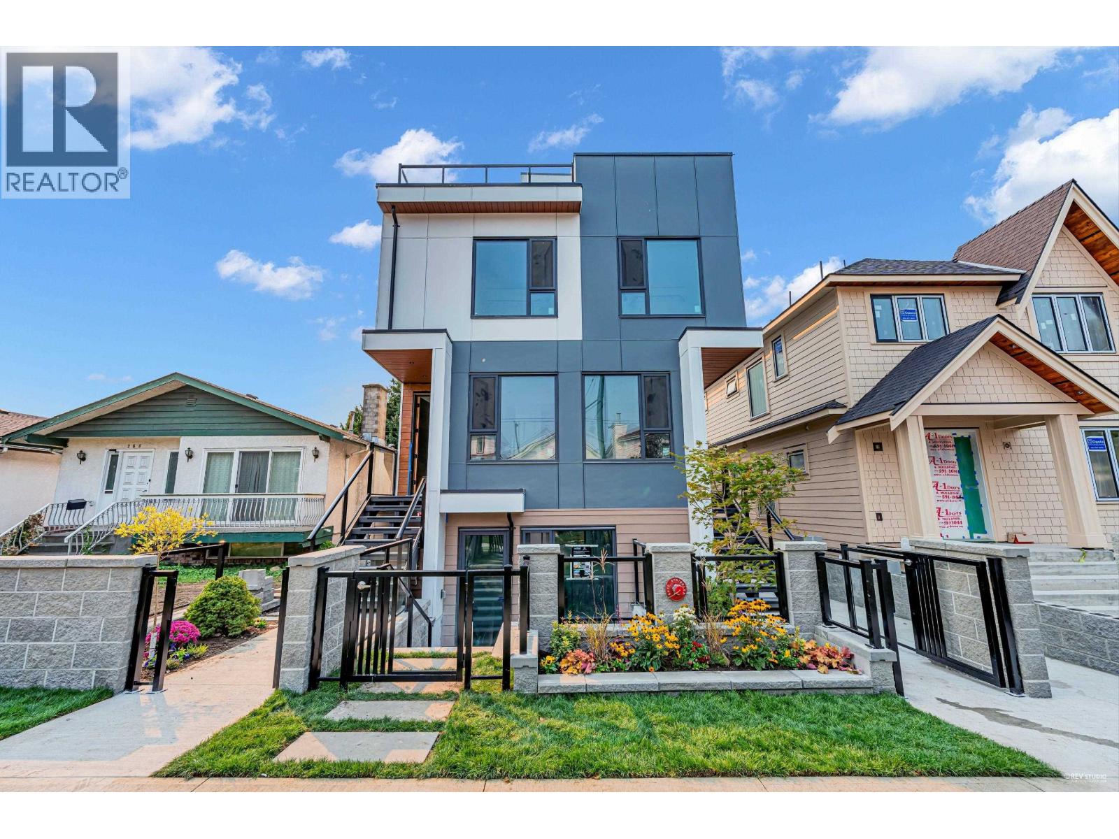 1 262 E 65TH AVENUE|Vancouver, British Columbia V5X2P4