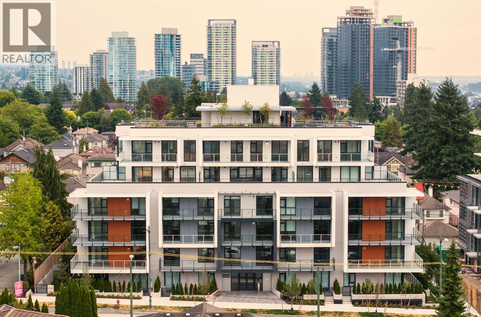 503 8398 OAK STREET|Vancouver, British Columbia V6P4A9