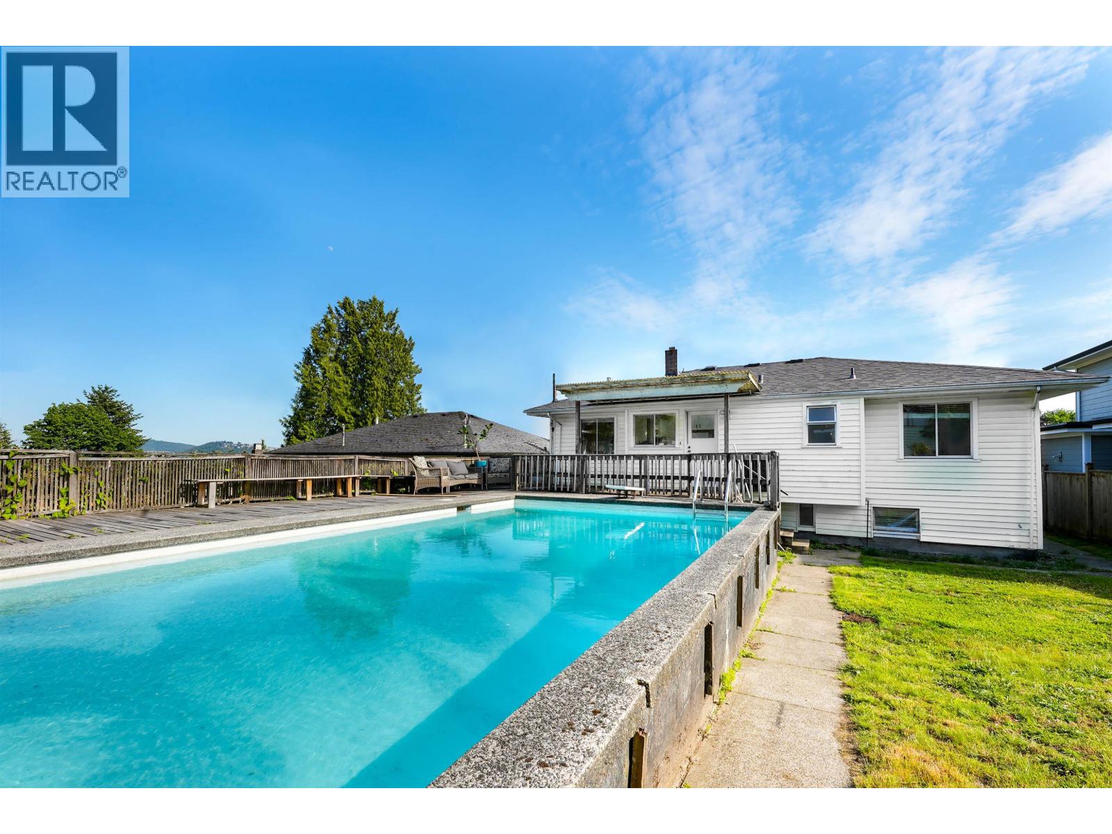 822 E 4TH STREET|North Vancouver, British Columbia V7L1K4