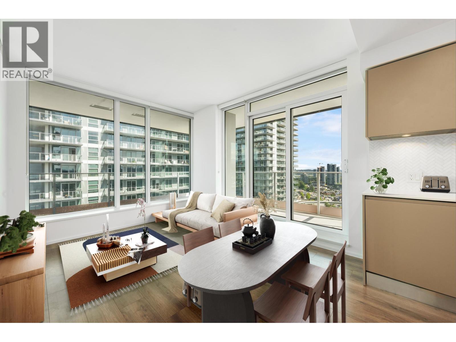 1305 3809 EVERGREEN PLACE|Burnaby, British Columbia V3J0M1