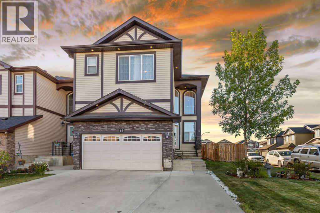 19 SADDLELAKE View NE|Calgary, Alberta T3J0R6