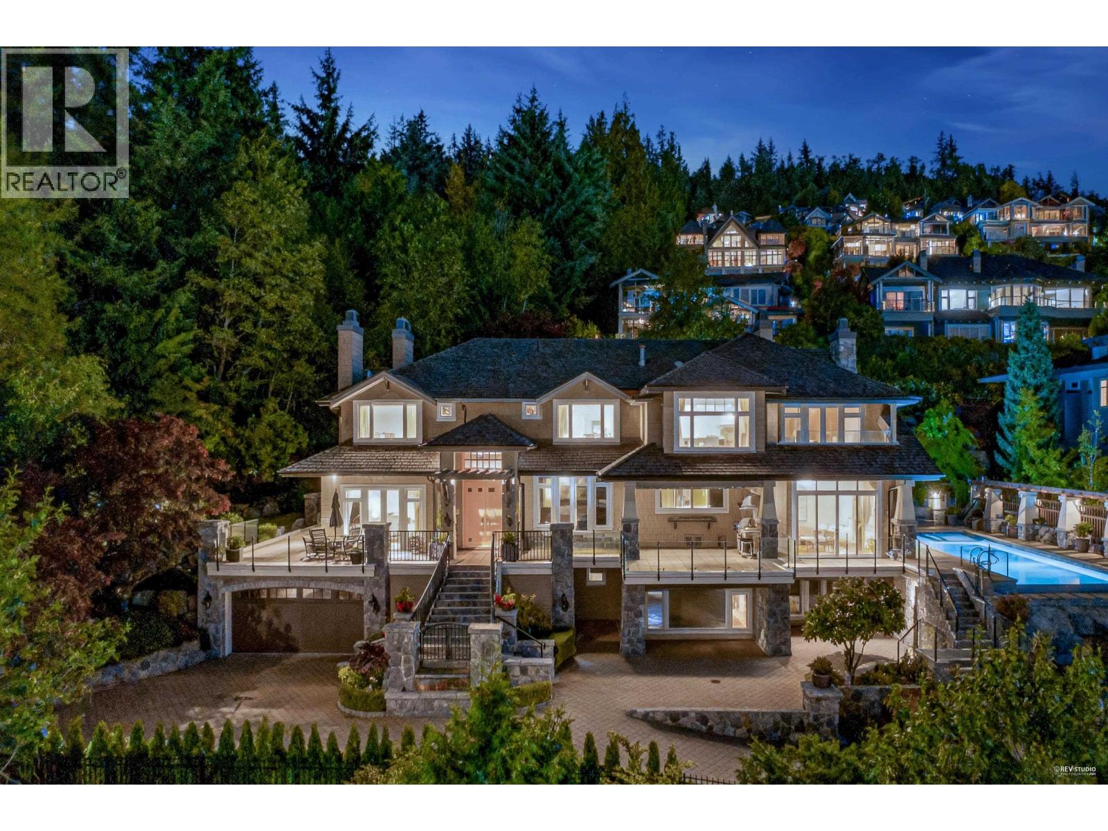 Property image for 2495 HUDSON COURT|West Vancouver, British Columbia V7S3J2