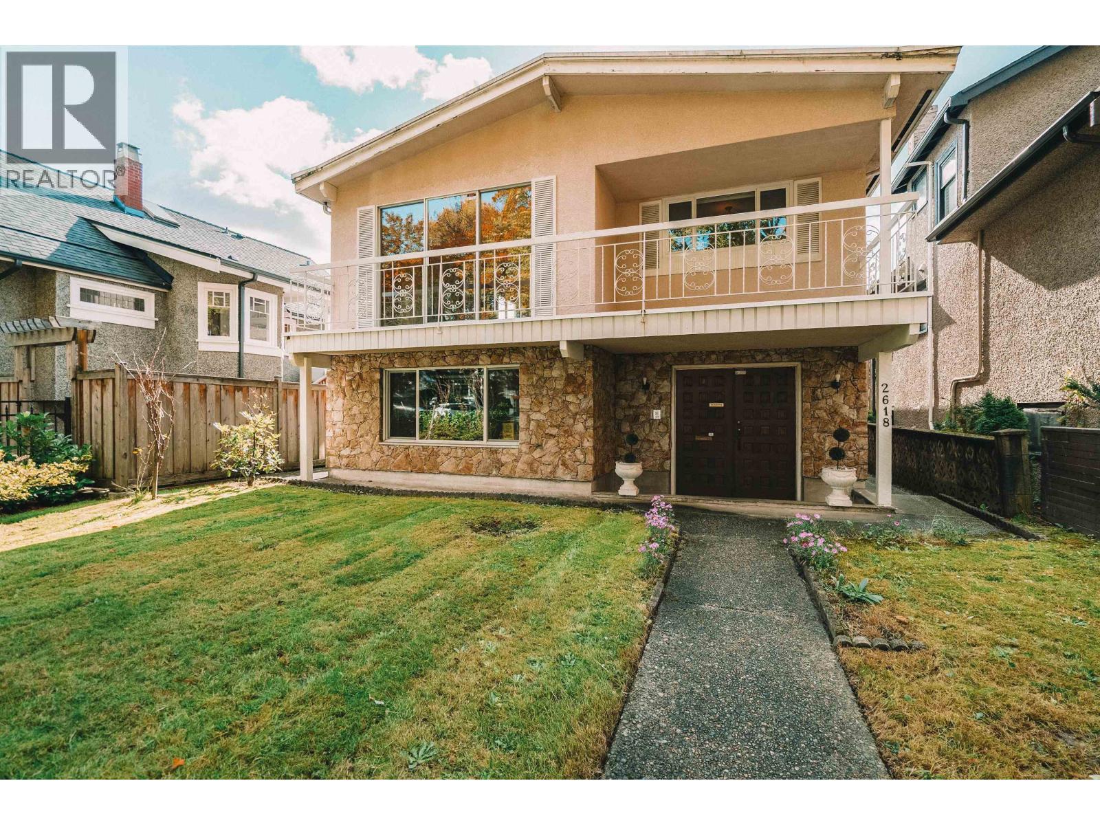 2618 W 15TH AVENUE|Vancouver, British Columbia V6K2Z5