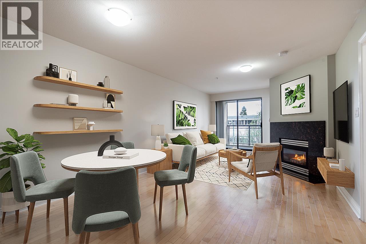 301 2015 TRAFALGAR STREET|Vancouver, British Columbia V6K1P7