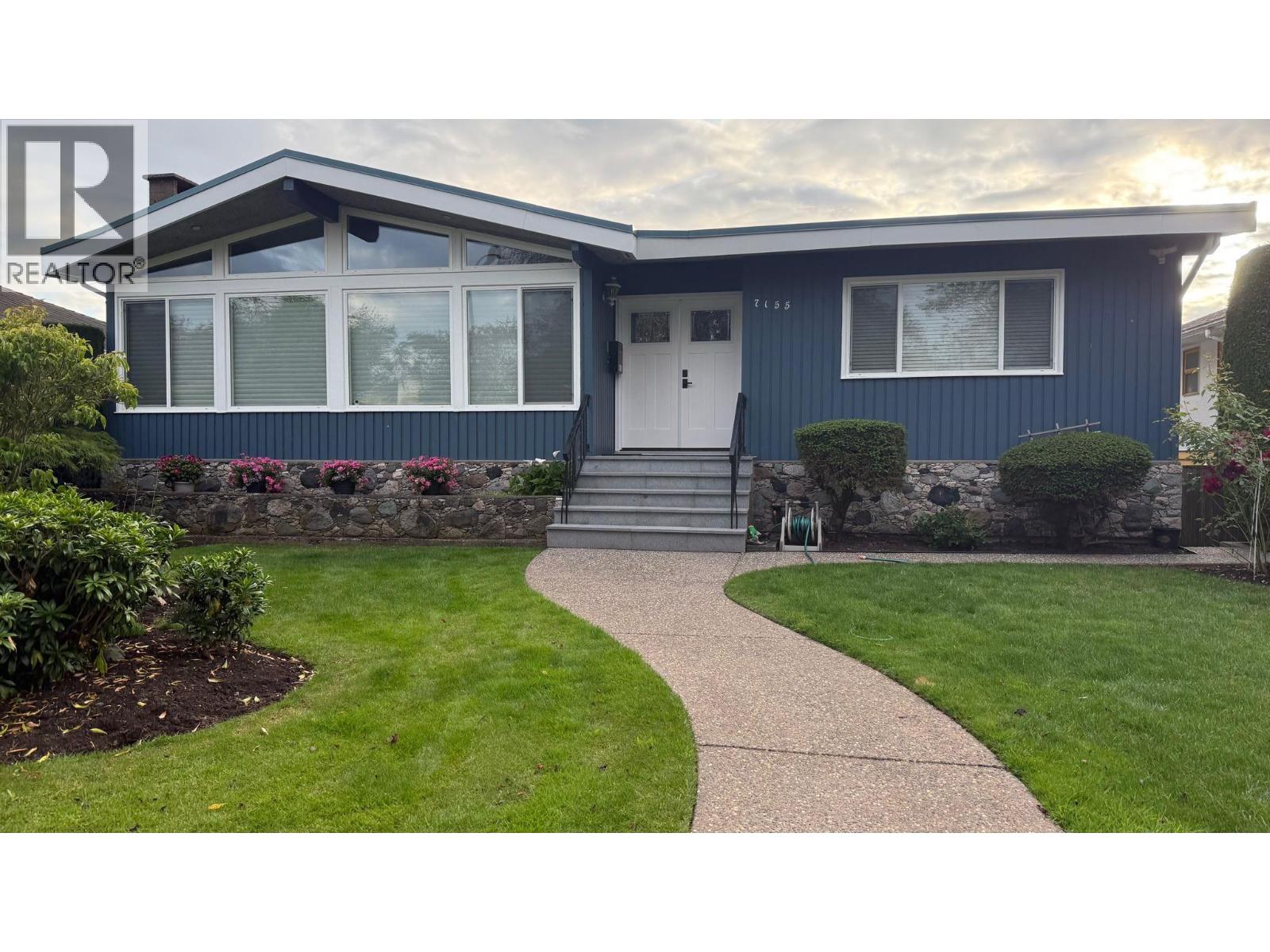 7155 ELMHURST DRIVE|Vancouver, British Columbia V5S2X5