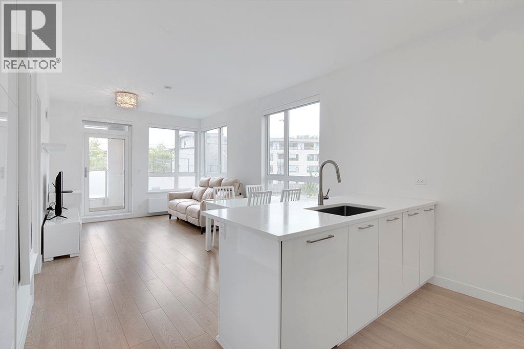 308 711 W 14TH STREET|North Vancouver, British Columbia V7M3E8