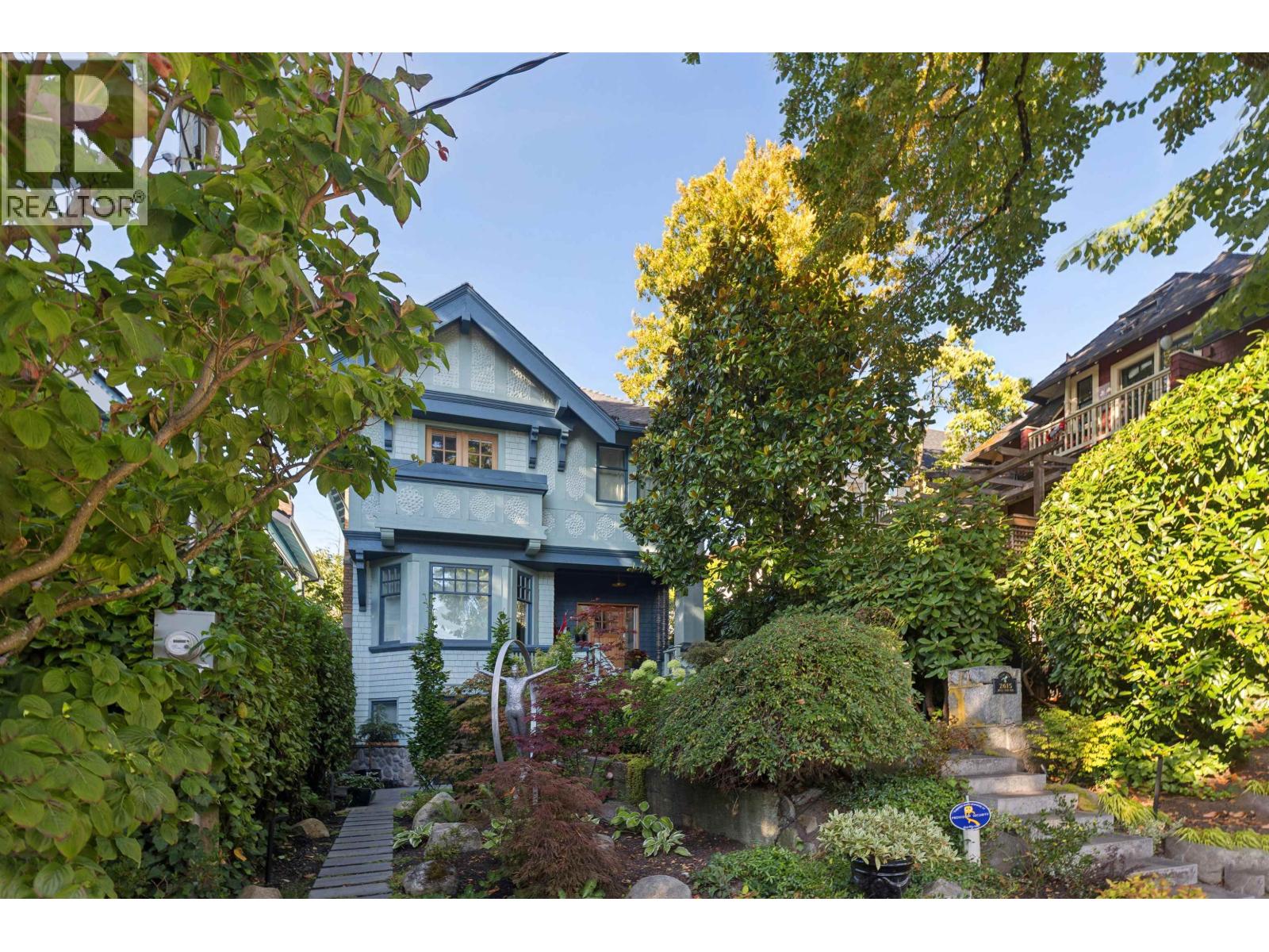 2615 W 2ND AVENUE|Vancouver, British Columbia V6K1K1