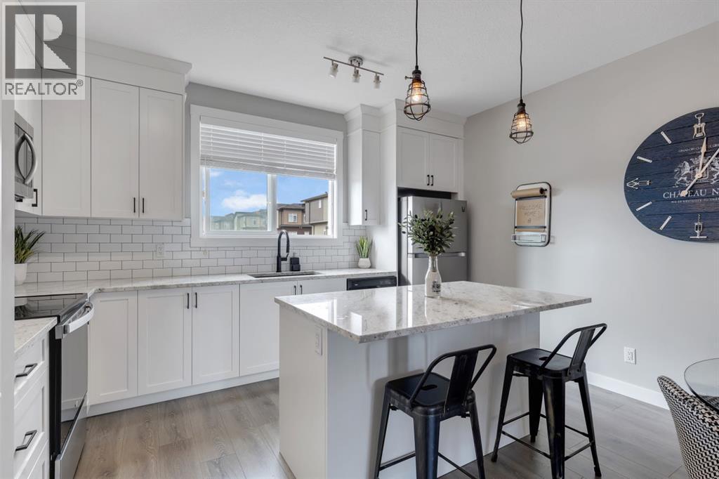 11 Sage Bluff Gate NW|Calgary, Alberta T3R1T5