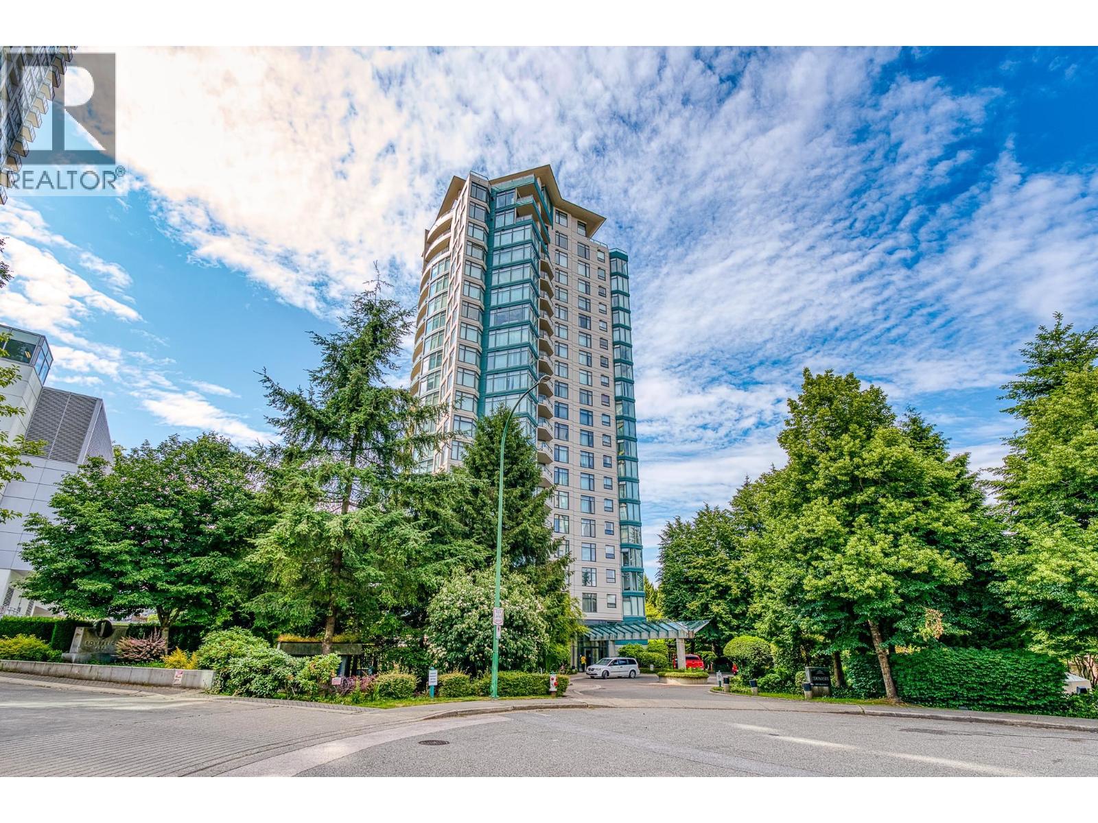 206 4505 HAZEL STREET|Burnaby, British Columbia V5H4T1