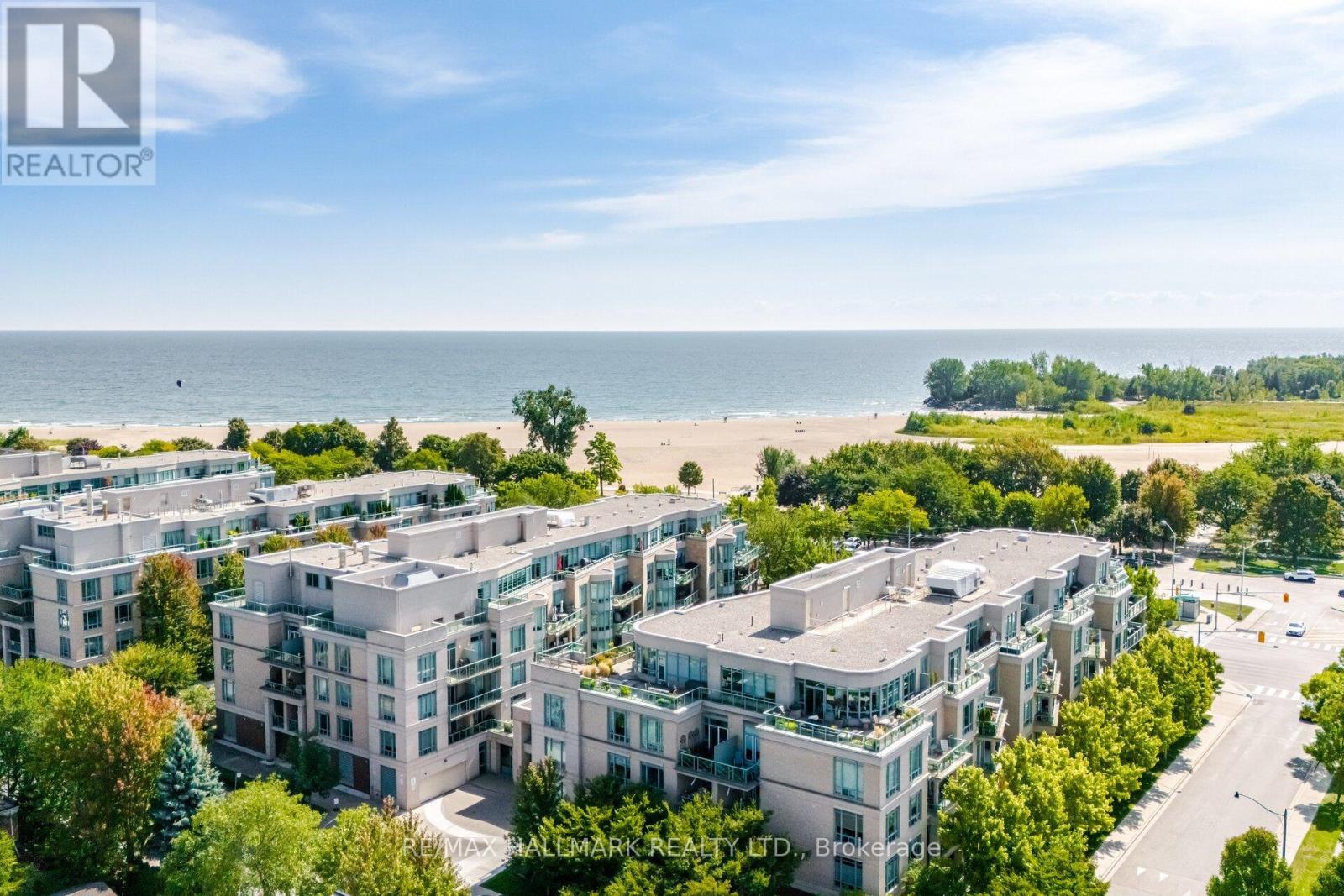Property image for PH5 - 9 BOARDWALK DRIVE|Toronto (The Beaches), Ontario M4L6T1