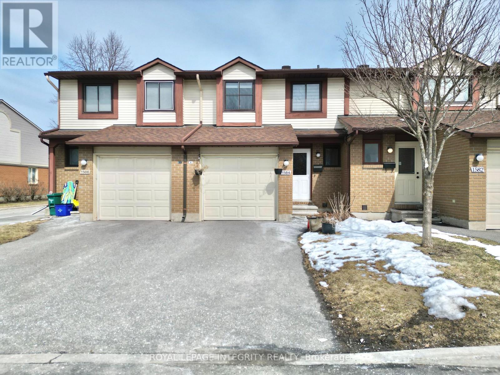 1584 HOSKINS CRESCENT|Ottawa, Ontario K4A2J1