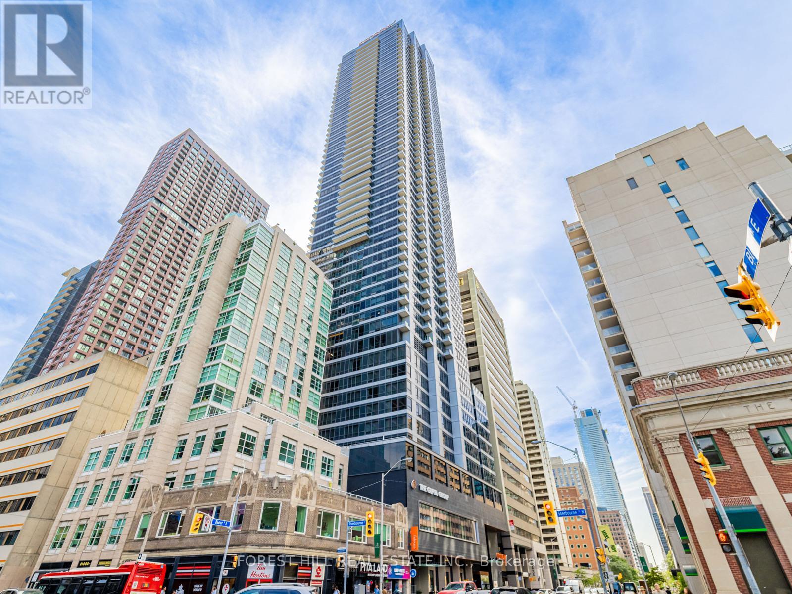 Primary image of 1711 - 395 BLOOR STREET E|Toronto (North St. James Town), Ontario M4W0B4