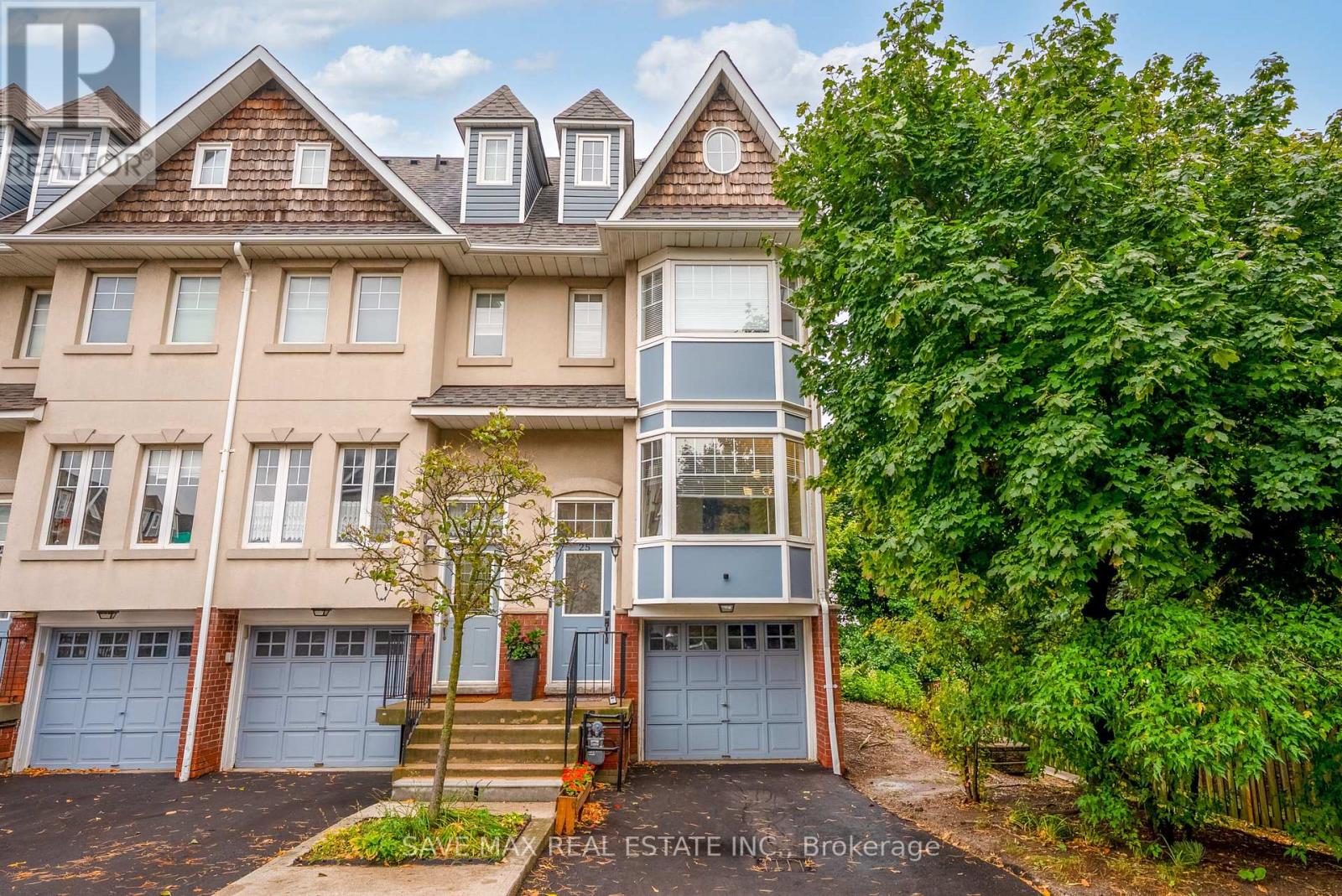 Property image for 25 - 840 DUNDAS STREET W|Mississauga (Erindale), Ontario L5C1C2