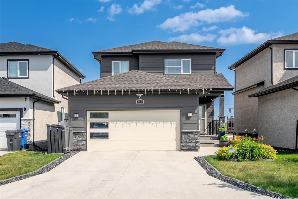 143 Larry Vickar Drive E|Winnipeg, Manitoba R3W0K3