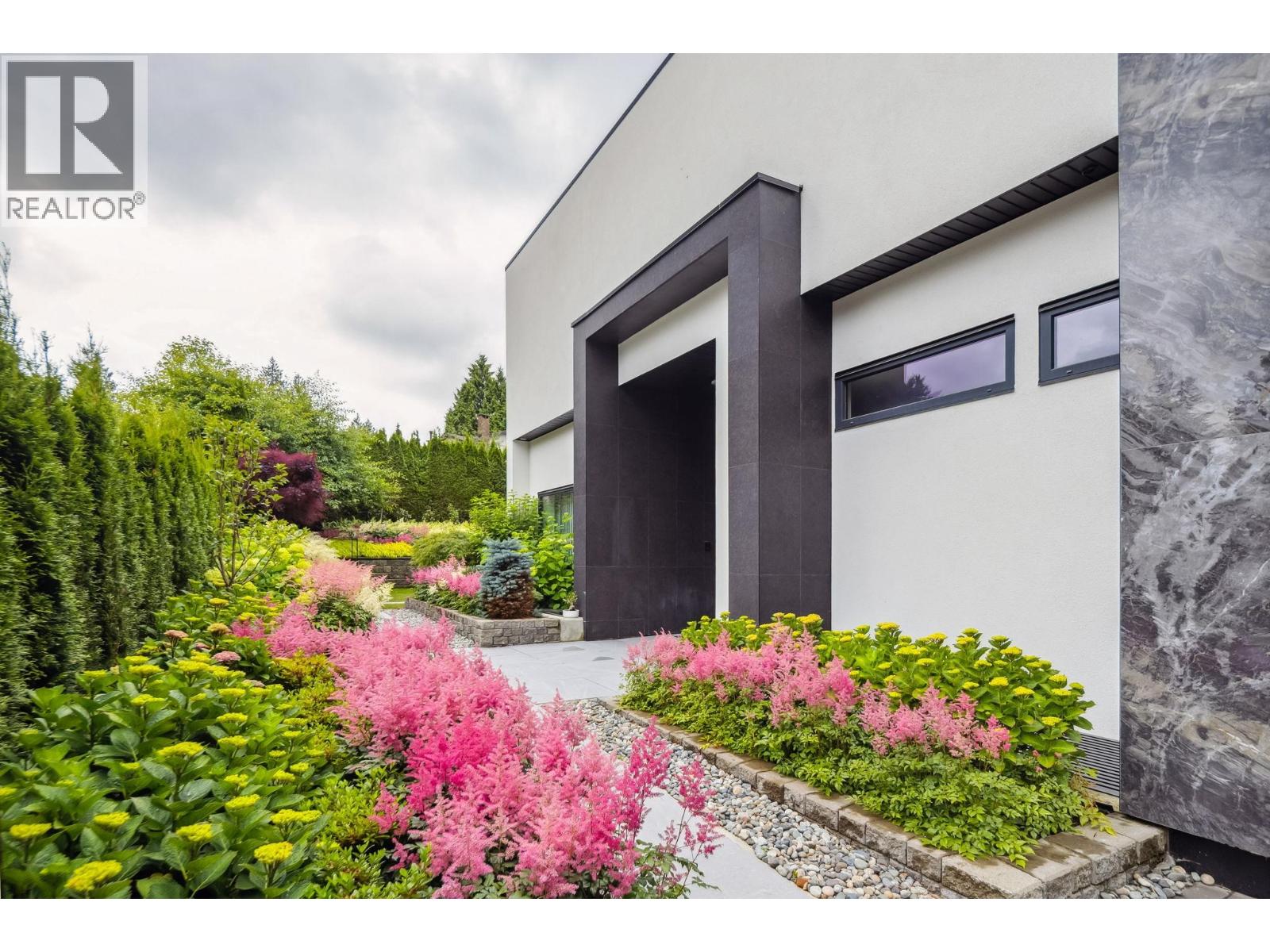 Property image for 6363 BUCKINGHAM DRIVE|Burnaby, British Columbia V5E4B5