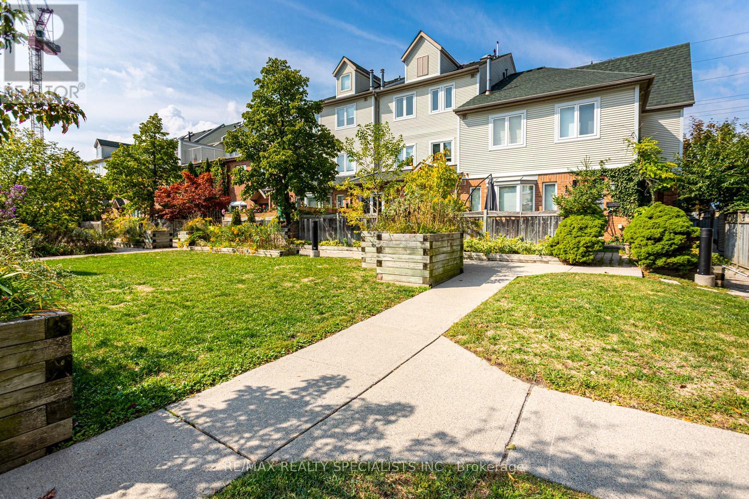 26 - 1231 PARKWEST PLACE|Mississauga (Lakeview), Ontario L5E3J3