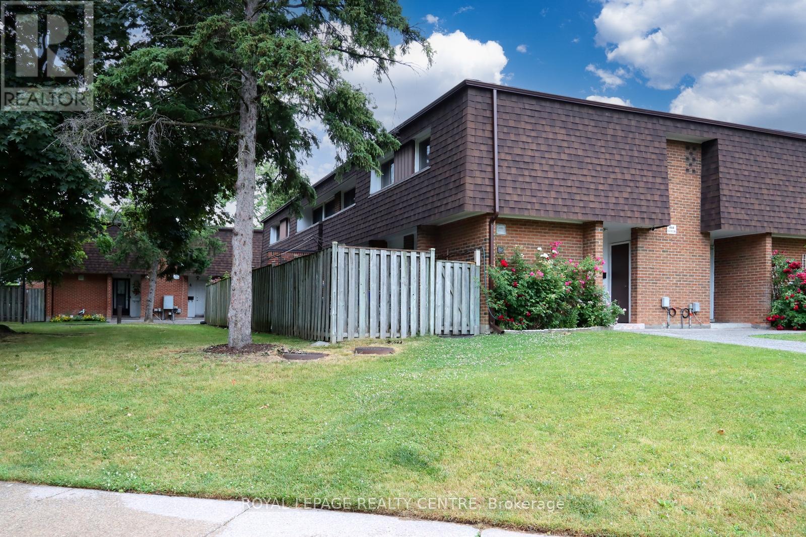 Property image for 11 - 444 SILVERSTONE DRIVE|Toronto (West Humber-Clairville), Ontario M9V3K8