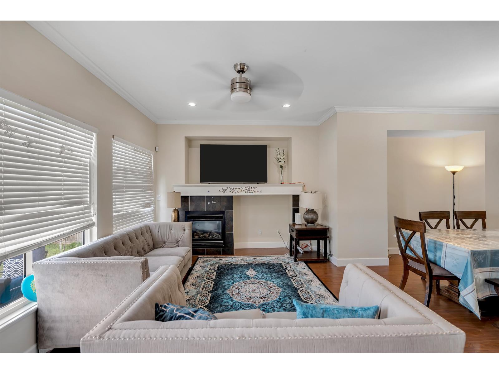 5942 165A STREET|Surrey, British Columbia V3S4N9