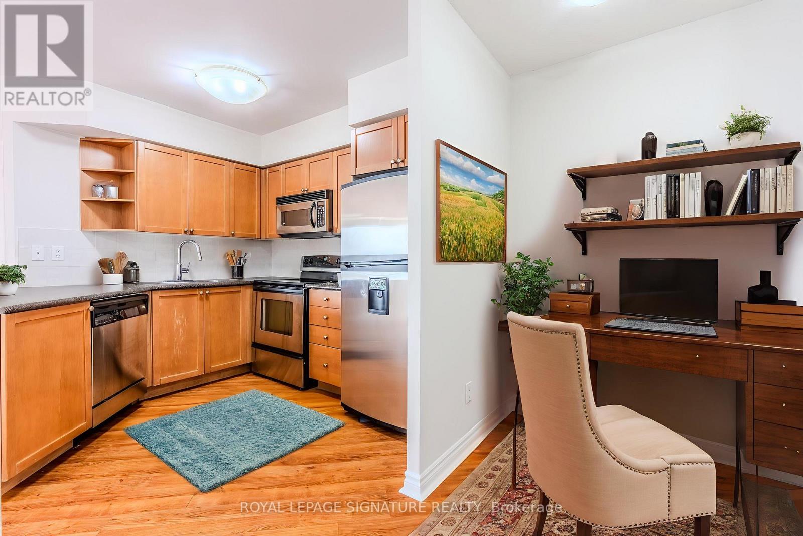 Primary image of 2820 - 3888 DUKE OF YORK BOULEVARD|Mississauga (City Centre), Ontario L5B4P5