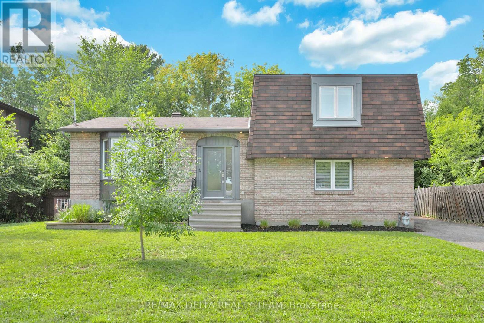 Property image for 2556 GRAVELLE CRESCENT|Ottawa, Ontario K1B3A3